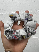 Load image into Gallery viewer, Scrunchies