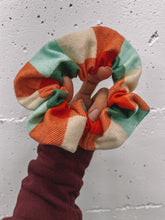Load image into Gallery viewer, Scrunchies