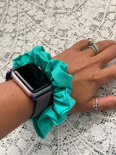 Load image into Gallery viewer, Scrunchies