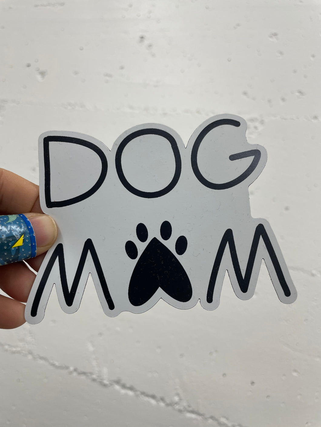 DOG MOM Magnet